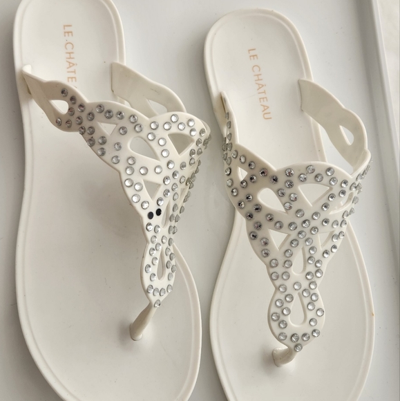 Le Chateau Flat Jelly Sandals - Picture 4 of 7